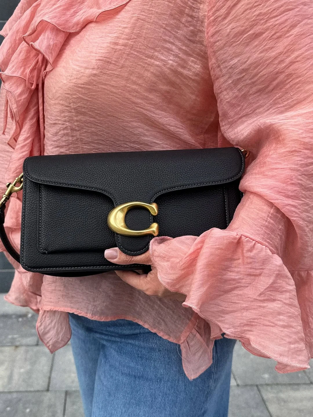 fall outftis with Crossbody bag 2026 Statement Hardware That Elevates Every Fall Look