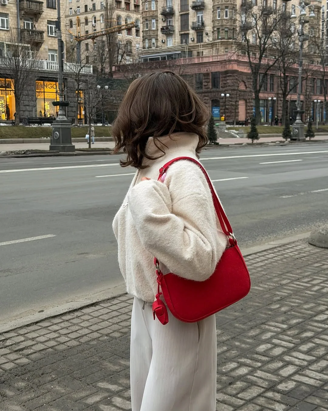 fall outftis with Crossbody bag 2026 Bright Red Bags that Wake Up Neutral Fall Looks