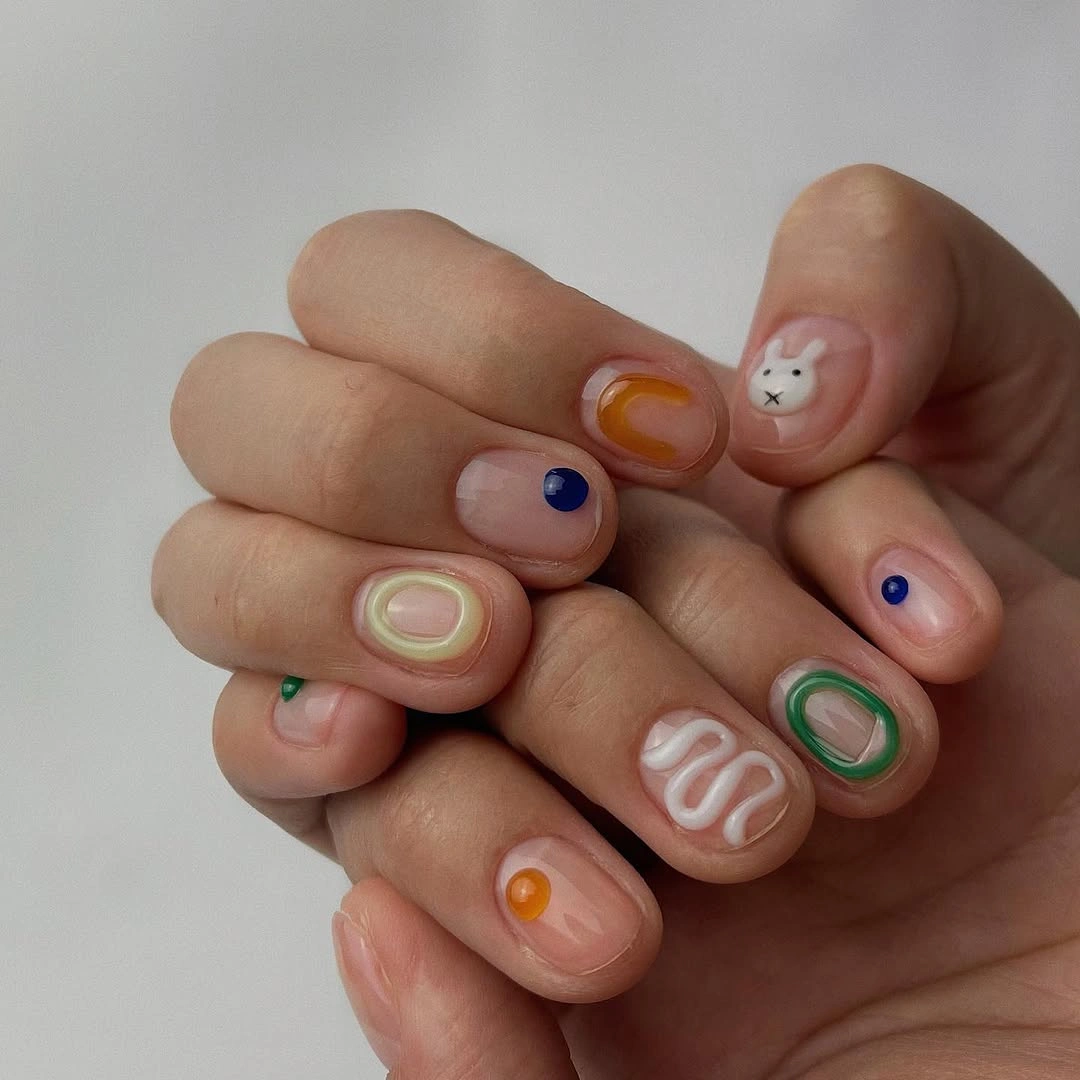 gorgeous fall manicure 2026 Playful Minimal Art On Natural Short Nails