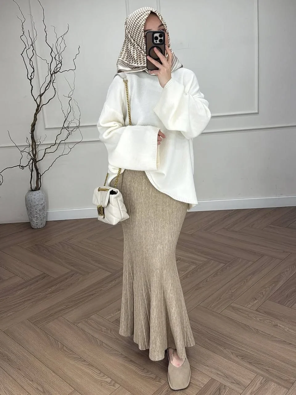 knit skirt outfits fall 2026 Soft Neutrals Turn Ribbed Skirts Into Everyday Essentials