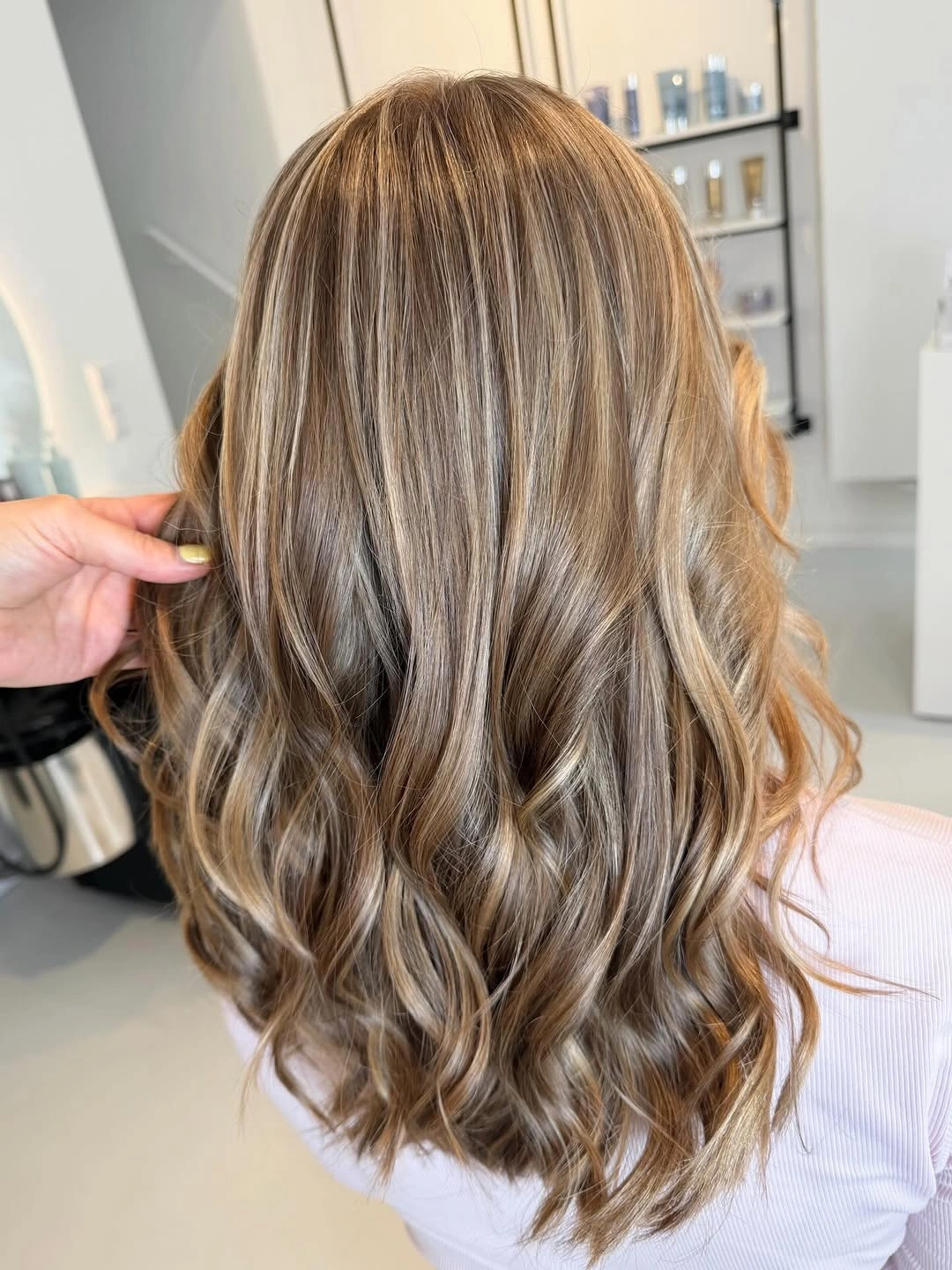 modern babylights hair ideas Creamy Beige Babylights For Medium Length Hair