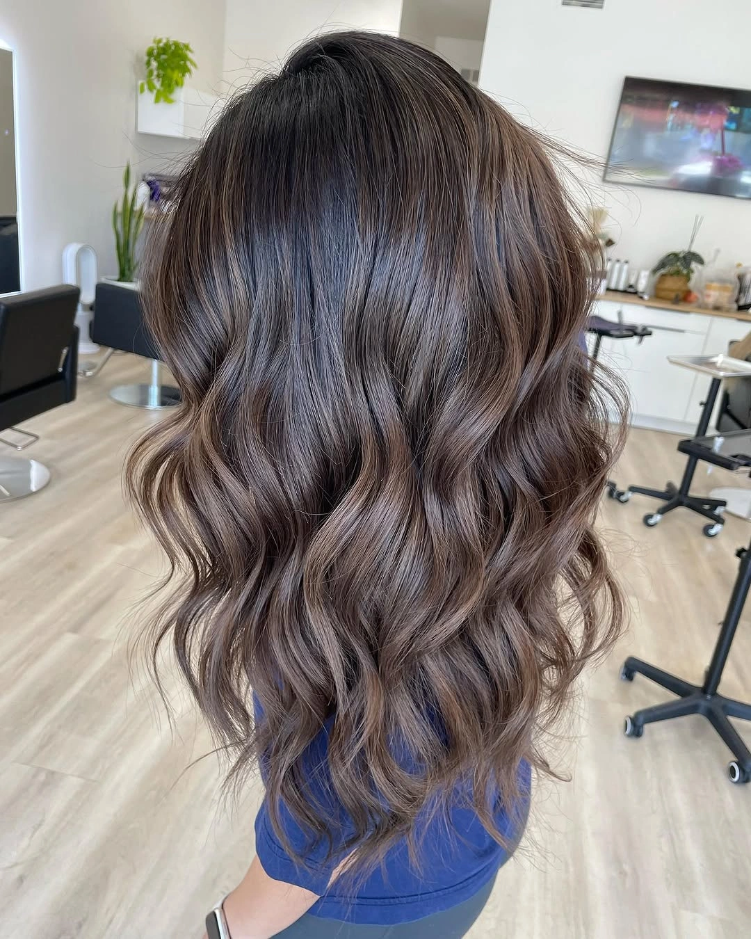 modern babylights hair ideas Mocha Babylights With Flowing Soft Waves