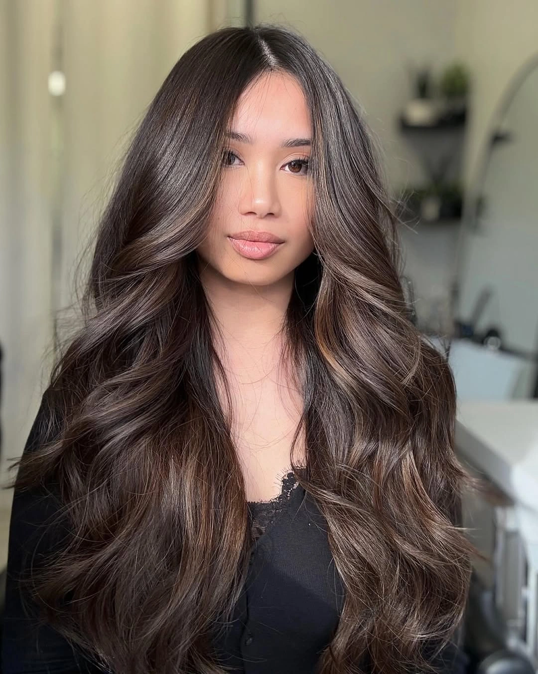 natural dimensional brunette hair color Rich Espresso Brunette With Airy Face-Framing Layers