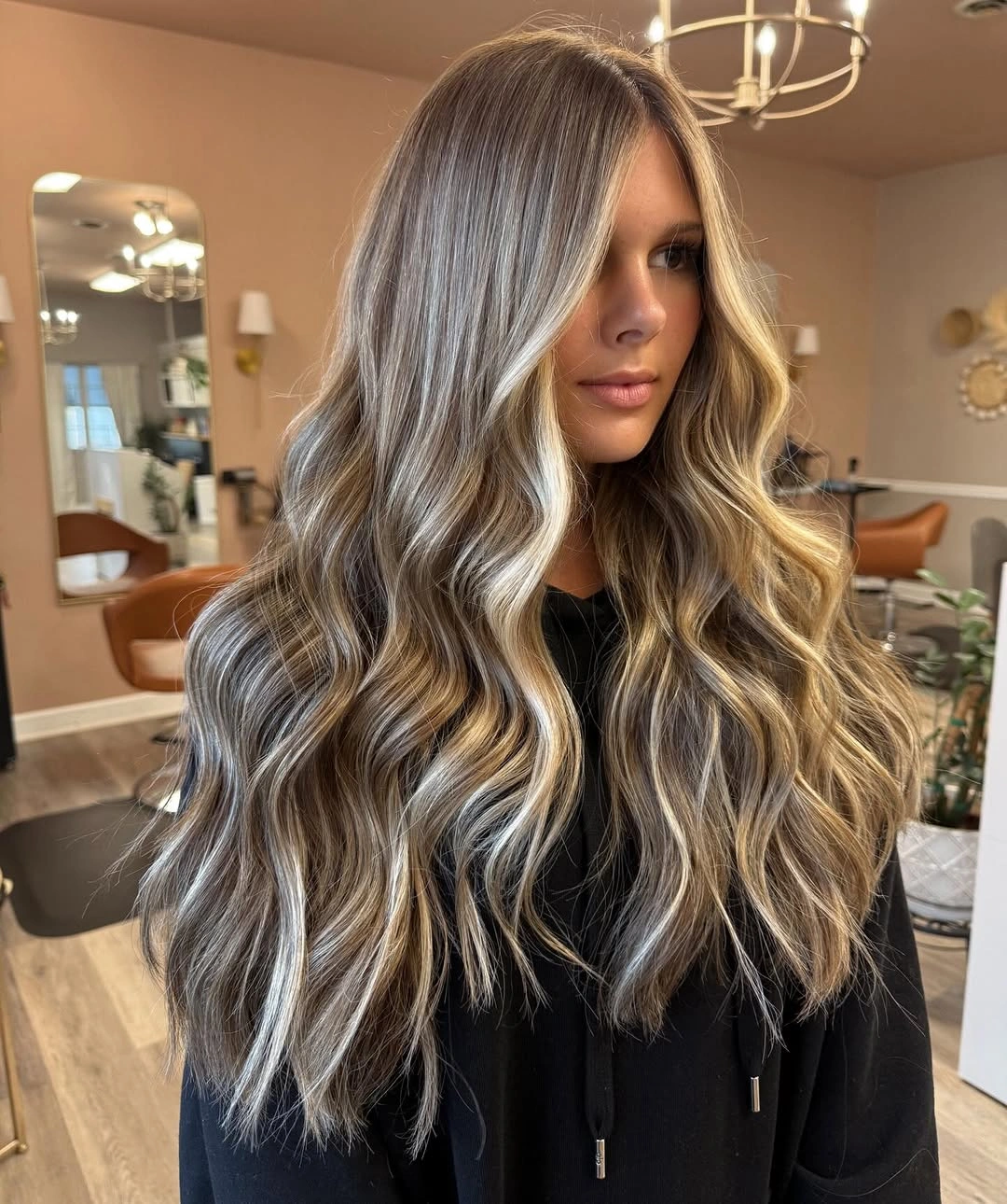 natural heatless curls hairstyle Glossy Dimensional Waves with Modern Elegance
