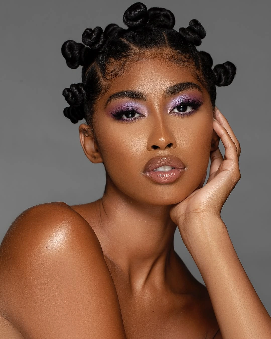 stunning bantu knots hairstyles Classic Symmetrical Bantu Knots With Sleek Parting