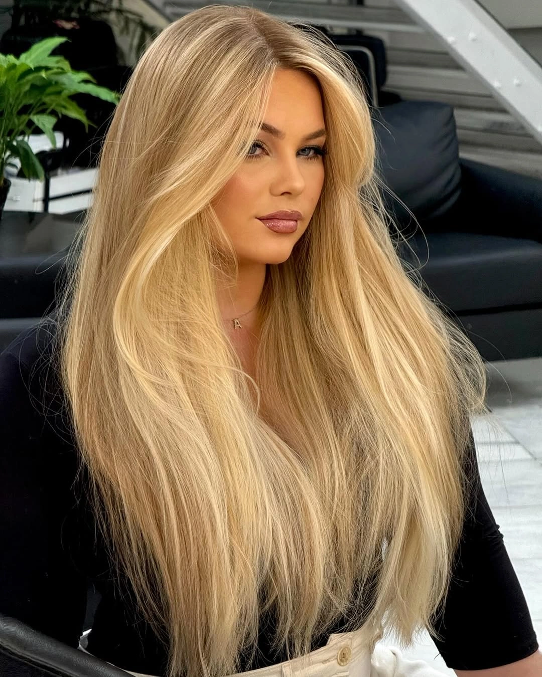 stunning beige blond hair color Ultra-Long Beige Blonde With Luxurious Volume