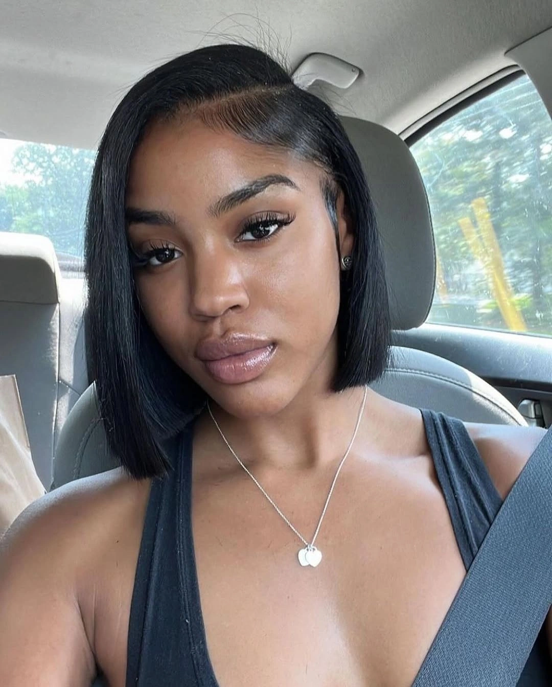 stylish bob hairstyles for black women Classic Sleek Bob With Side Part
