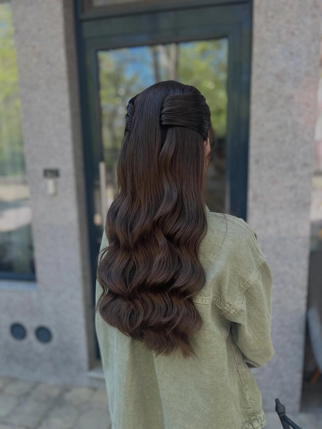 stylish body waves hairstyle Soft Espresso Waves With Minimalist Charm