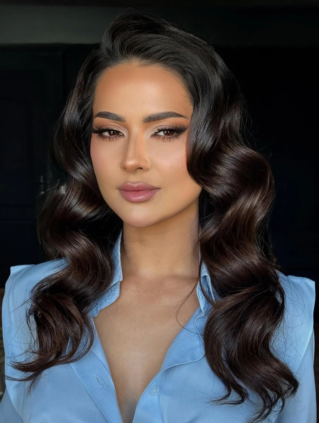 stylish body waves hairstyle Classic Side-Part Waves With Lasting Sophistication
