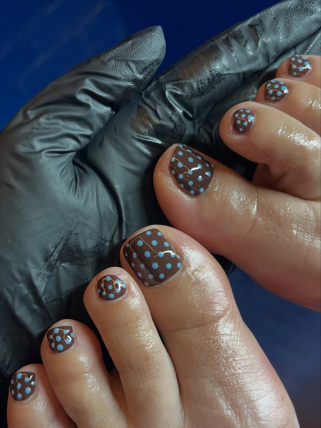 stylish fall pedicure ideas 2026 Chocolate Blue Polka Dot Pedicure