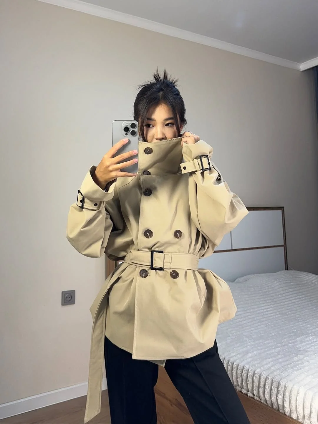 Trench coat fall outfits 2026 Modern Beige Short Trench With High Collar