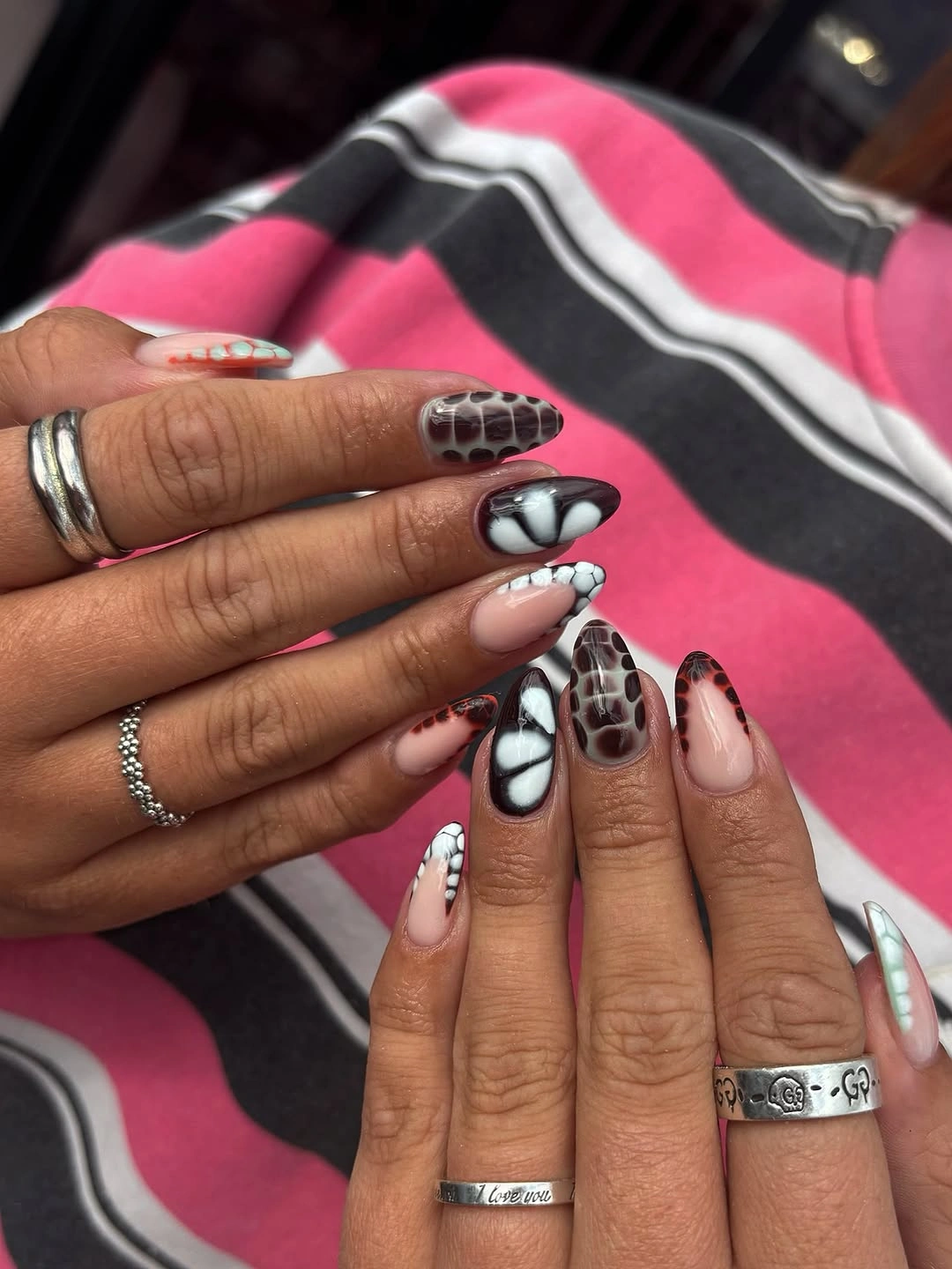 trendy fall nail designs for all skin tones 2026 Smoky Cocoa Marble Nails for a Modern Autumn Mood