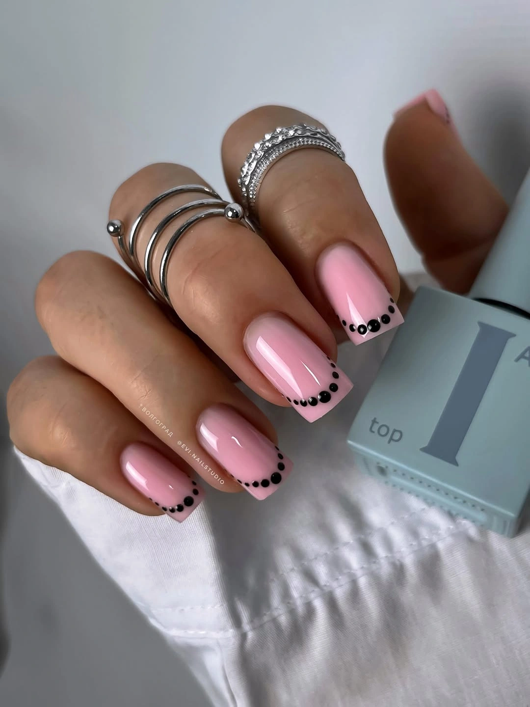 beautiful fall square nails 2026 Pink Square Tips With Black Dots