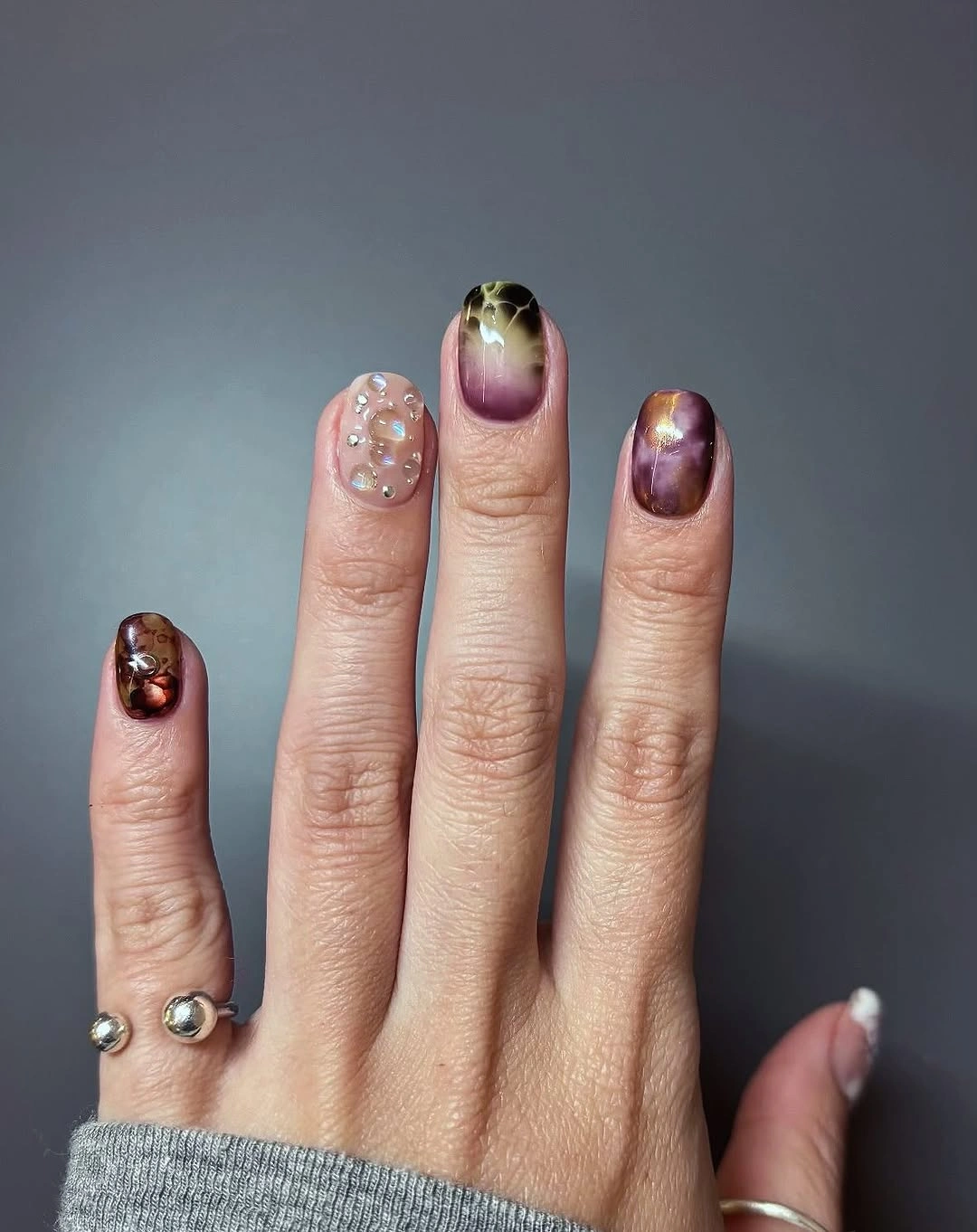 chic fall mid length nails 2026 Smoky Amber Marble Nails