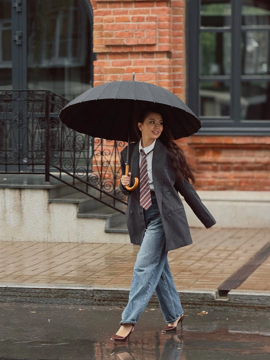 chic october fashion trends 2026 Borrowed Blazer and Rainy-Day Denim