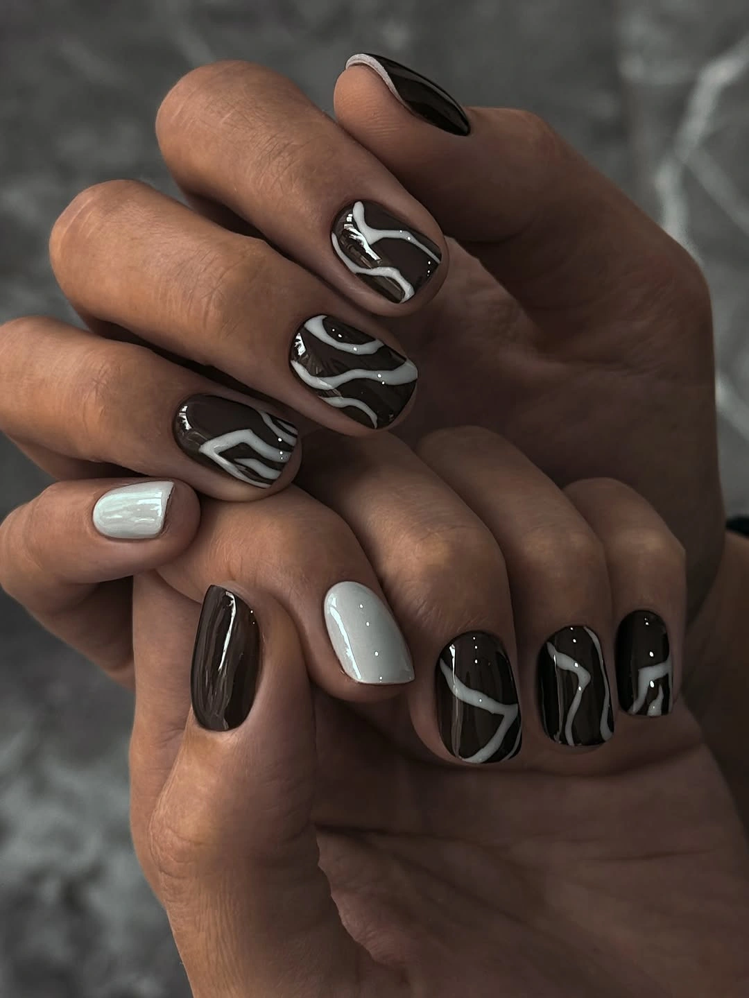 chic october nails design 2026 Dark Chocolate Waves for a Chic October Halloween Manicure