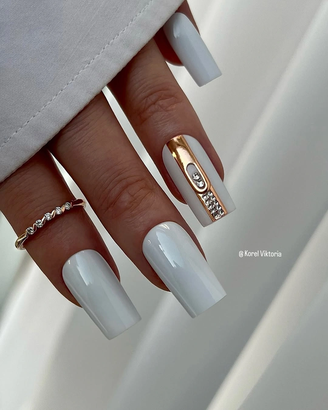classy fall nail designs for office 2026 Modern White Acrylic With Gold Accent