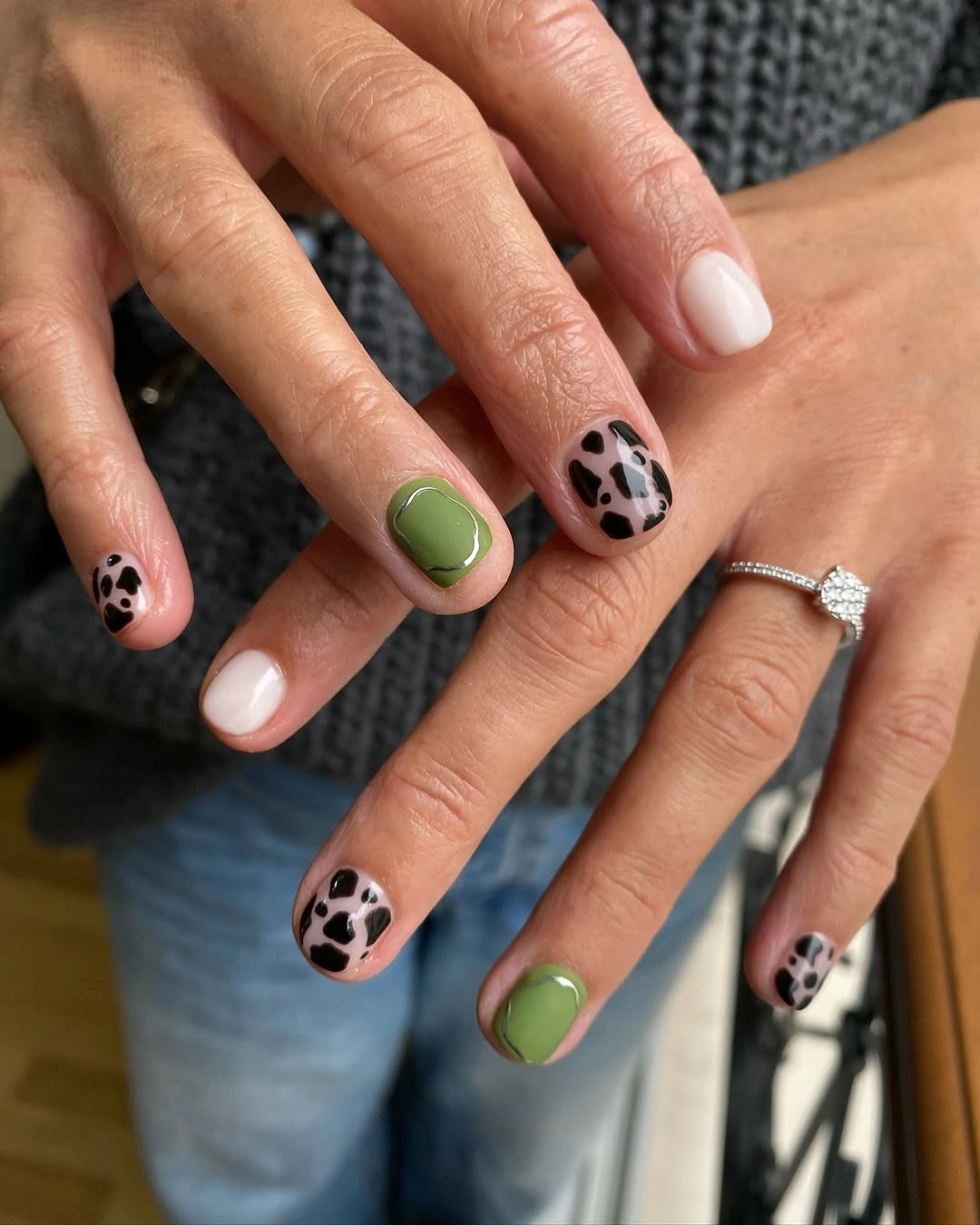 creative fall nails with accent nail Olive Green and Leopard Short Nails