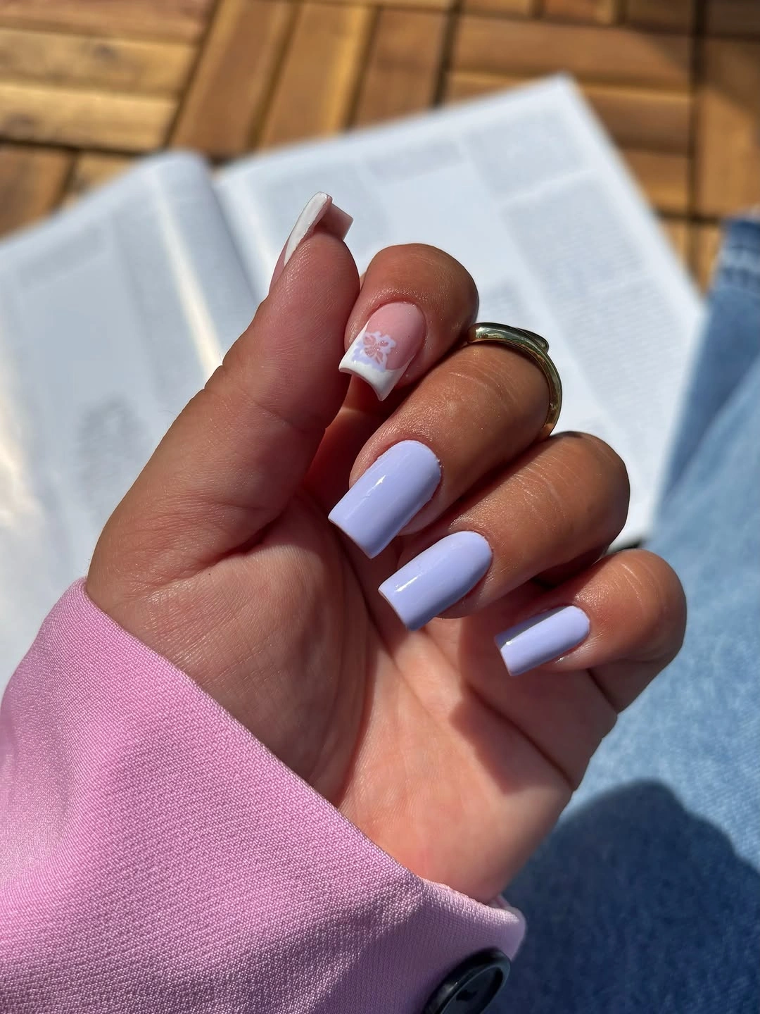 creative fall nails with accent nail Lavender Nails With a Tiny Floral Accent