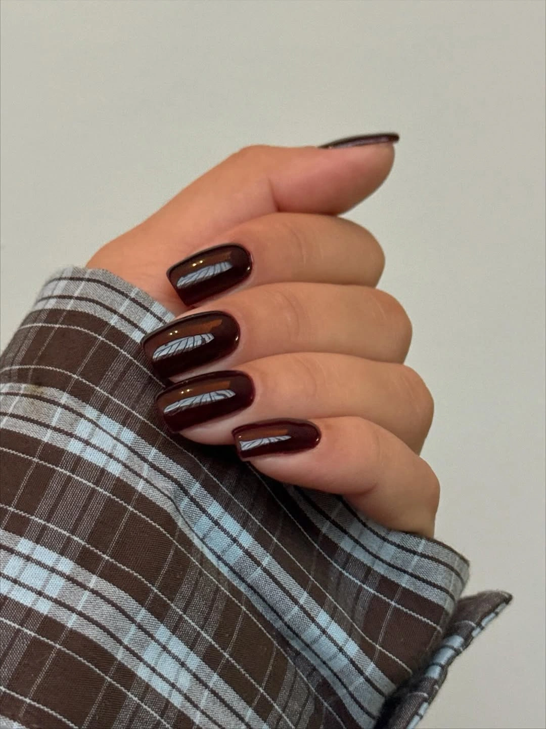 Cute Simple Fall Short Nails for a Classy Autumn Look