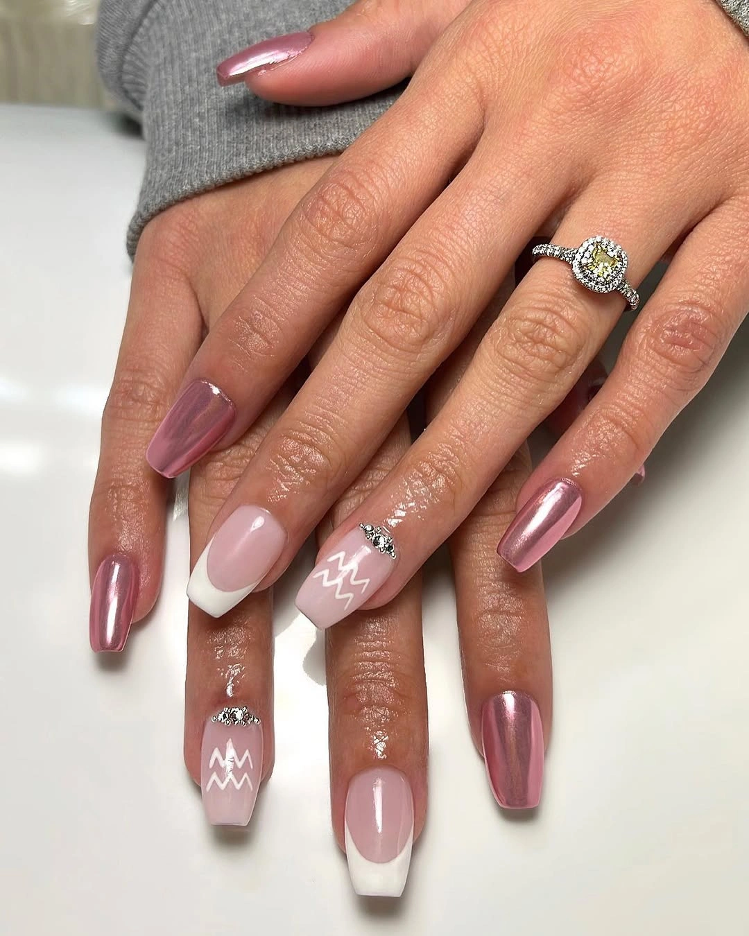 gorgeous fall short coffin nails designs Rose Chrome Coffin Nails With White Details