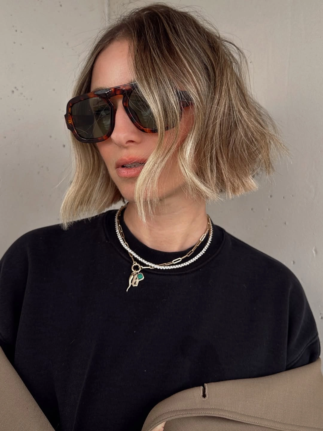 layered bob hair Wavy Blonde bob with dimensional layers