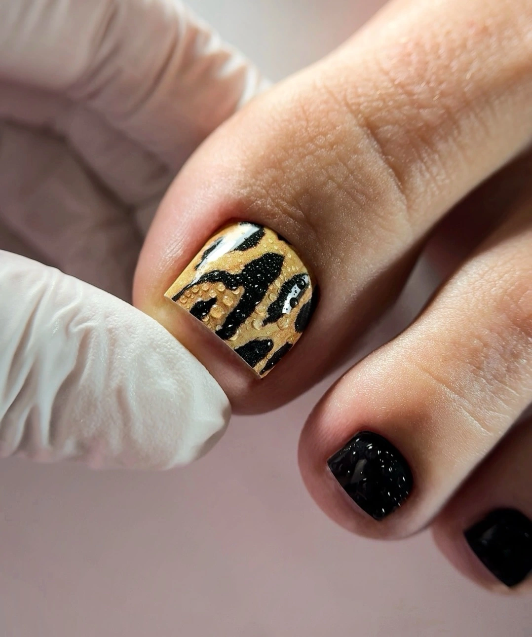 rich fall toe nails colors 2026 Leopard Print with Golden Autumn Shine