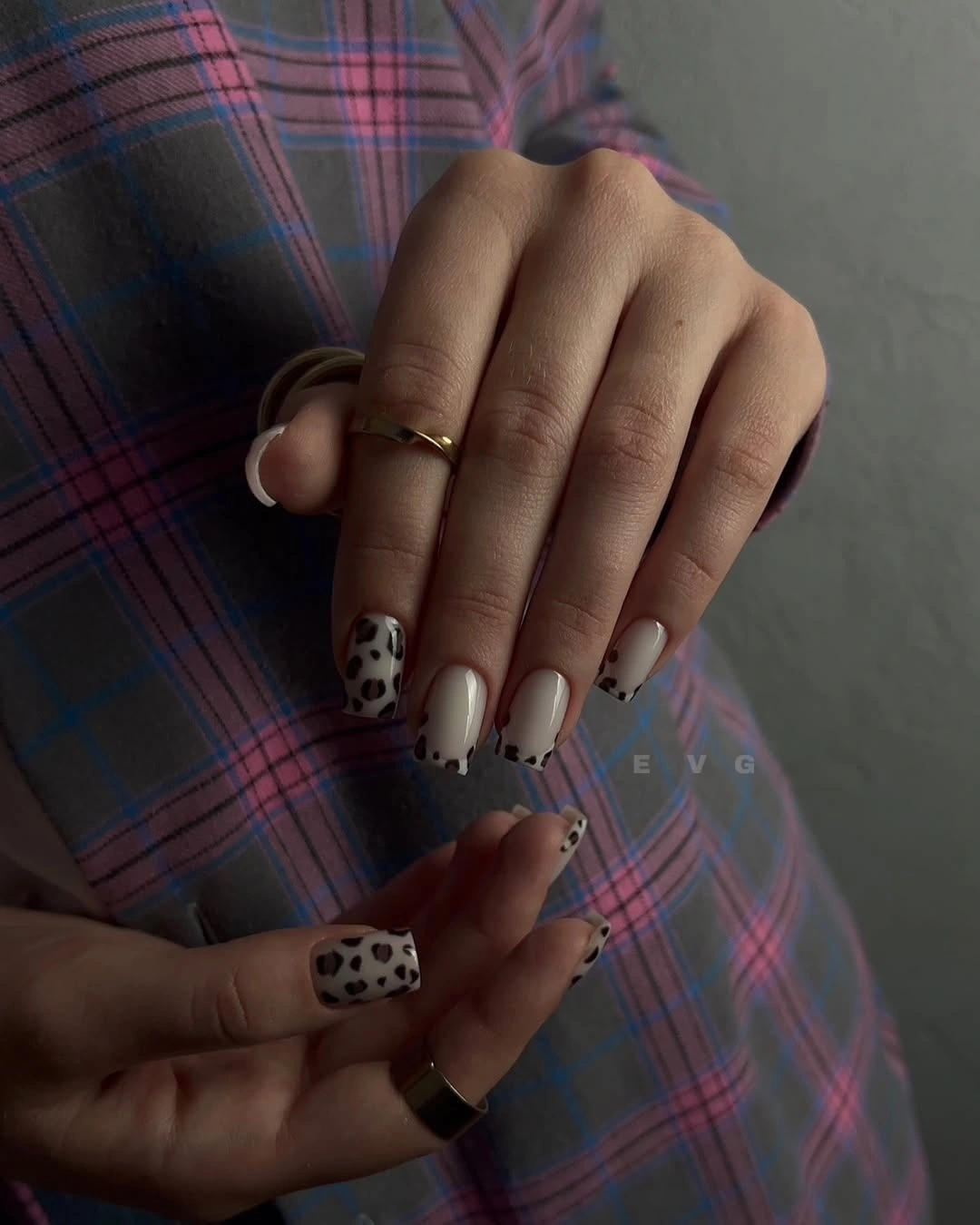 stylish fall gel nails ideas 2026 Short Leopard French Gel Nails