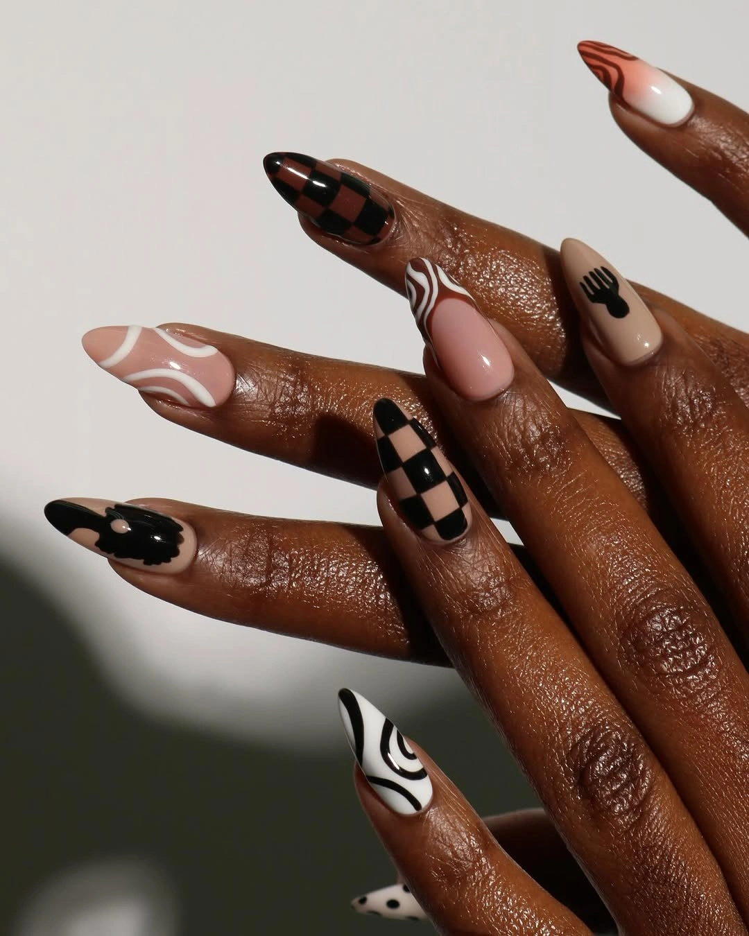 stylish fall nails for brown skin tone Retro Brown And Black Nail Art