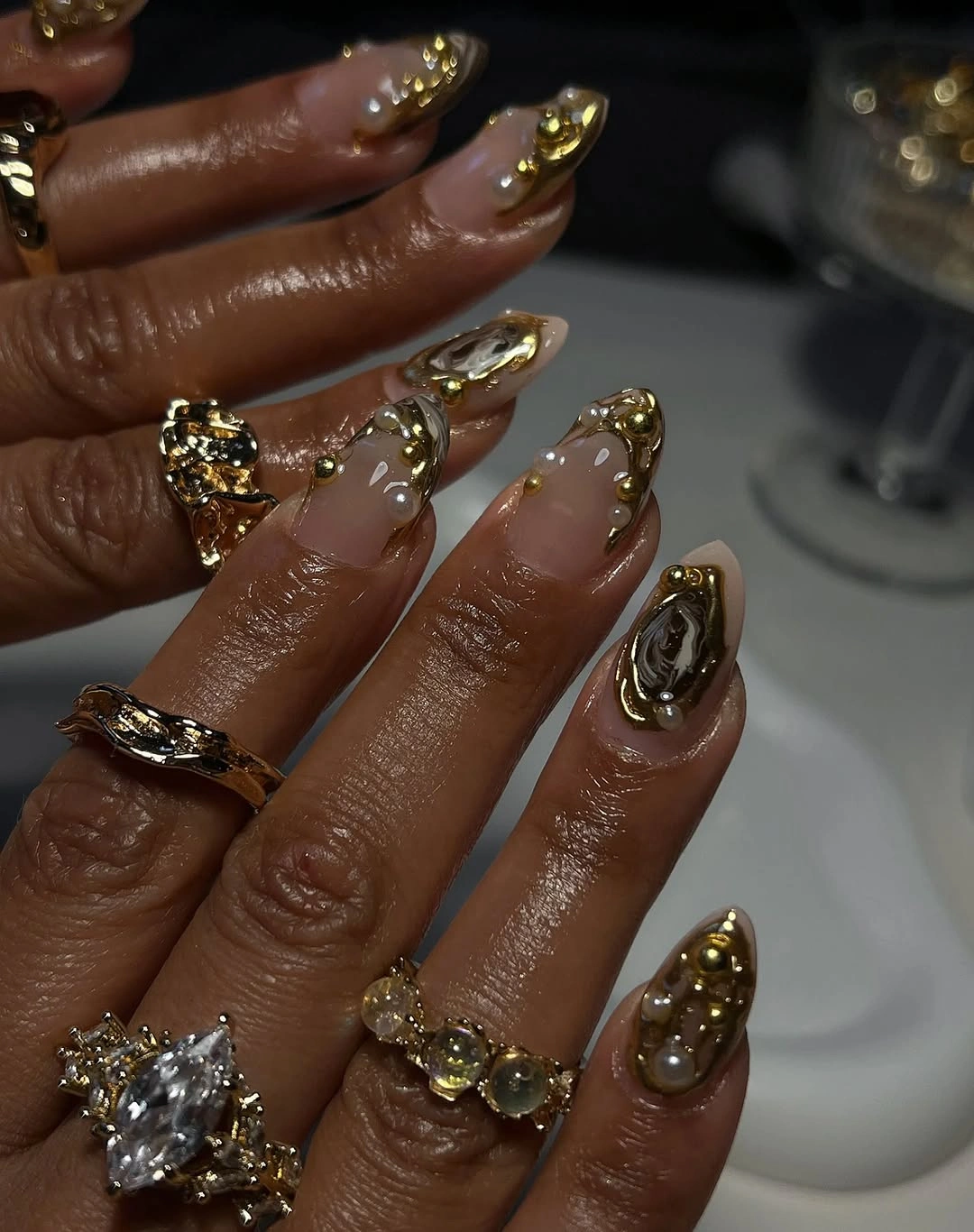 stylish fall nails for brown skin tone Soft Nude Nails With Sculptural Gold