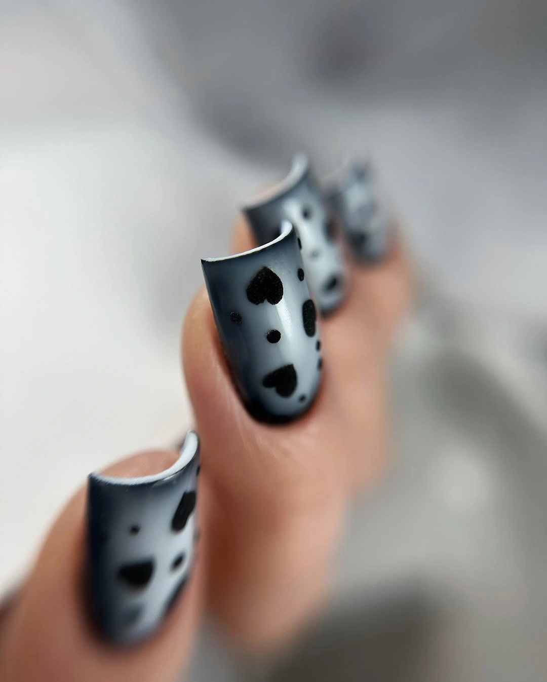 Trendy Dark Fall Nails 2026 Black Heart Gray Nail Art