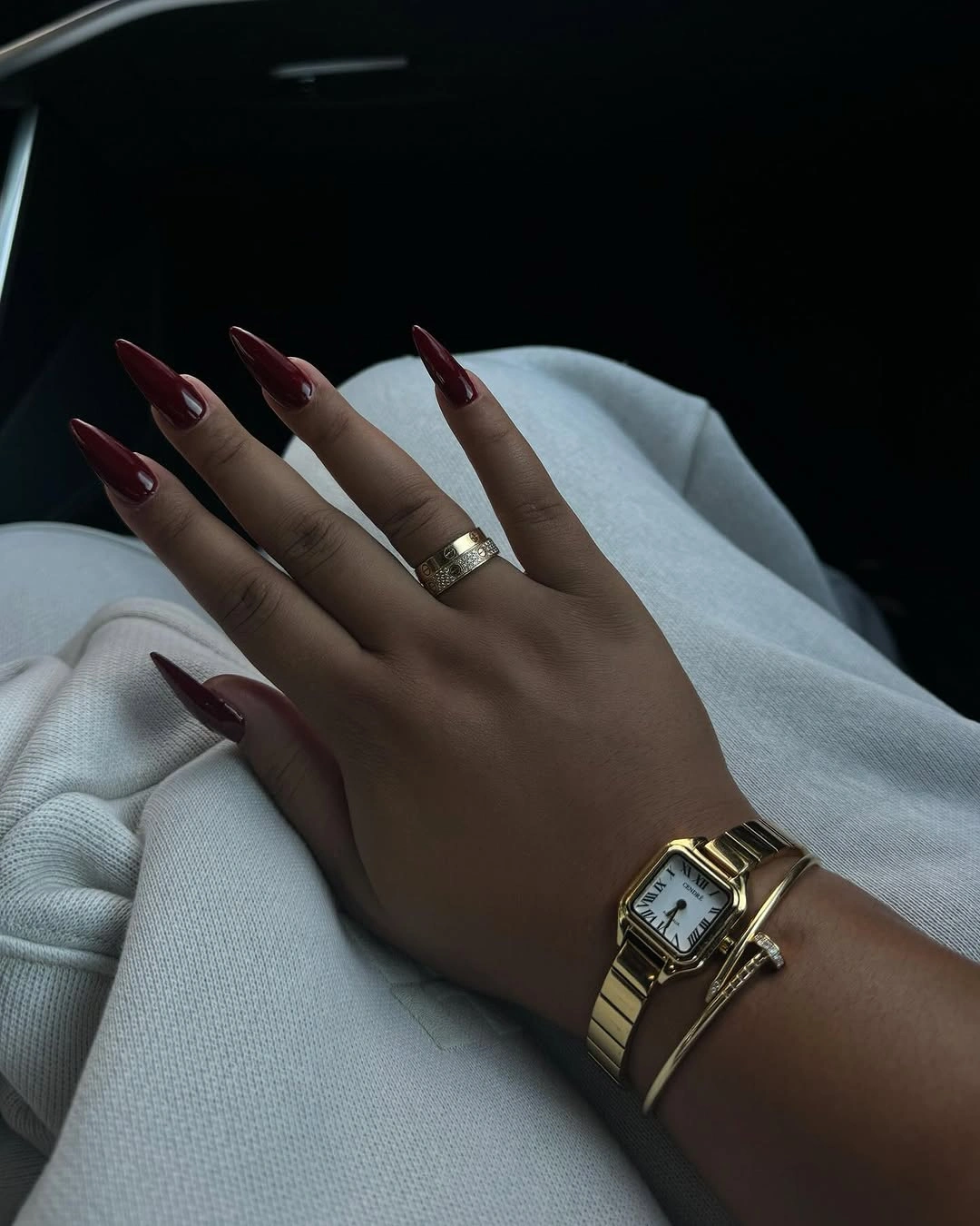 rich fall nails colors for dark skin Glossy Burgundy Almond Nails