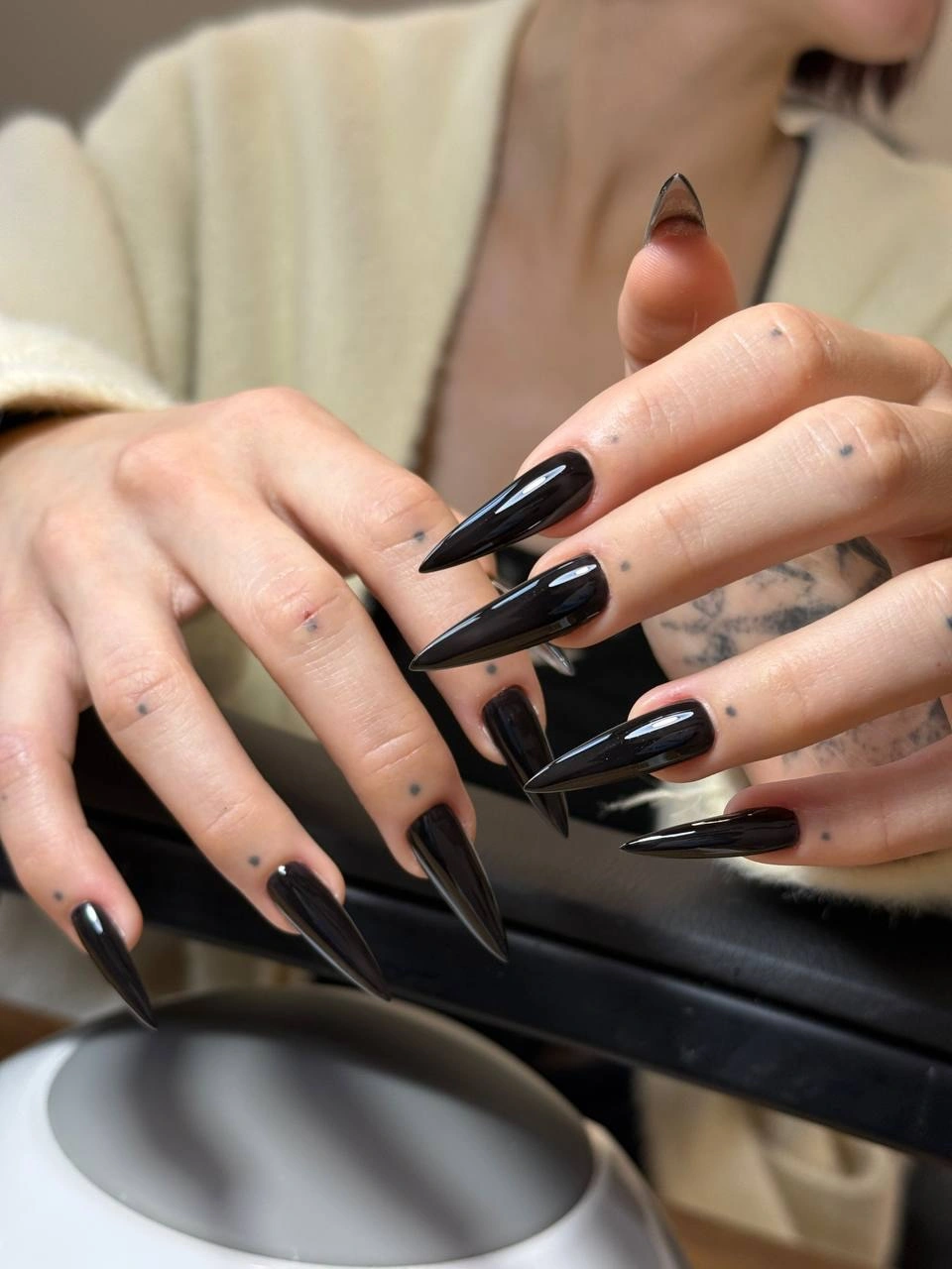 Trendy Fall Nails for Pale Skin 2026 With Cute Colors, Designs and Manicure Ideas