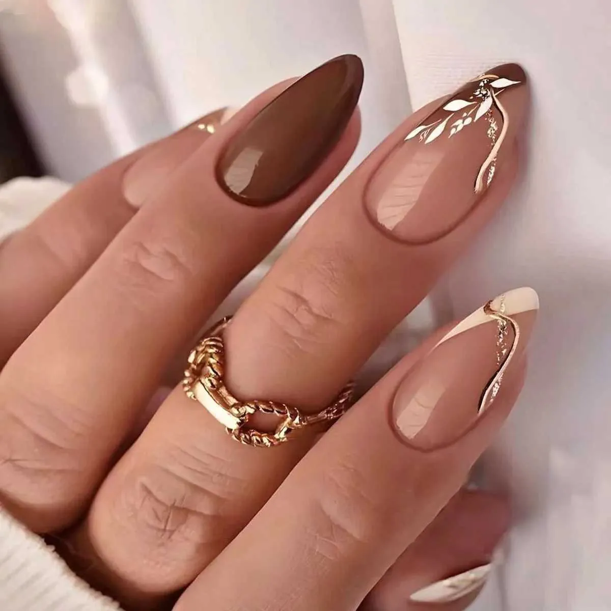 Deep Brown with Gold Leaf Oval Nails Deep Brown with Gold Leaf Oval Nails β Winter Oval Nails