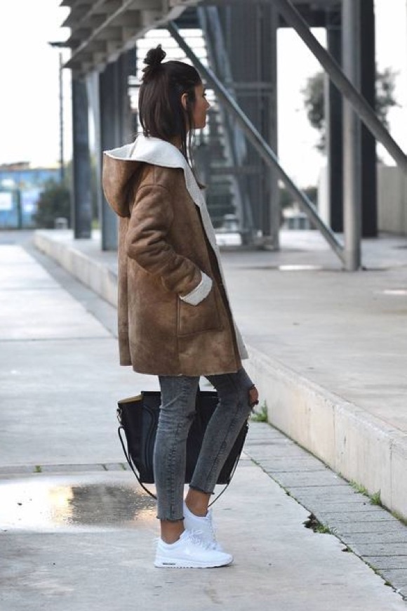 Brown Wrap Dress and Blazer with Suede Knee-High Boots Brown Wrap Dress and Blazer with Suede Knee-High Boots β Casual Winter Outfits