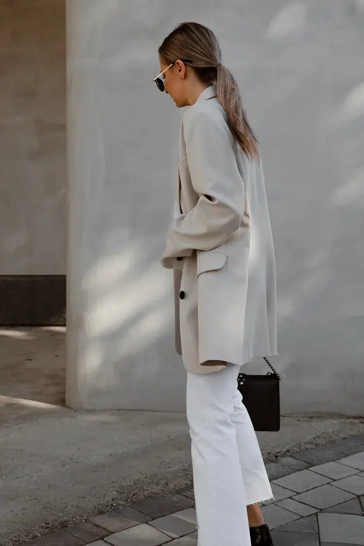 Oversized Blazer and Wide-Leg Trousers: Effortless Chic — Winter Outfits