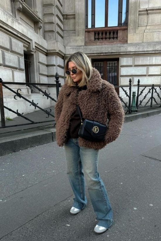 33 Paris Winter Outfit Ideas That Are Perfect for Exploring the City of Lights - ItsAllBee | Solo Travel & Adventure Tips