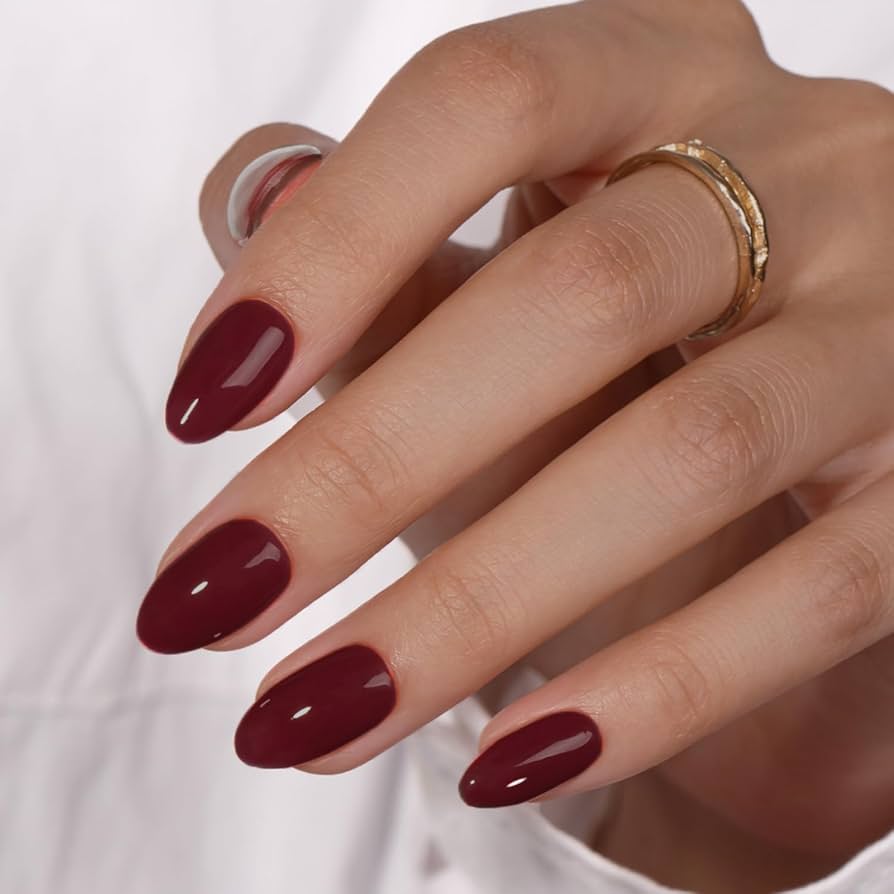 Deep Glossy Bordeaux Round Nails — Winter Round Nails