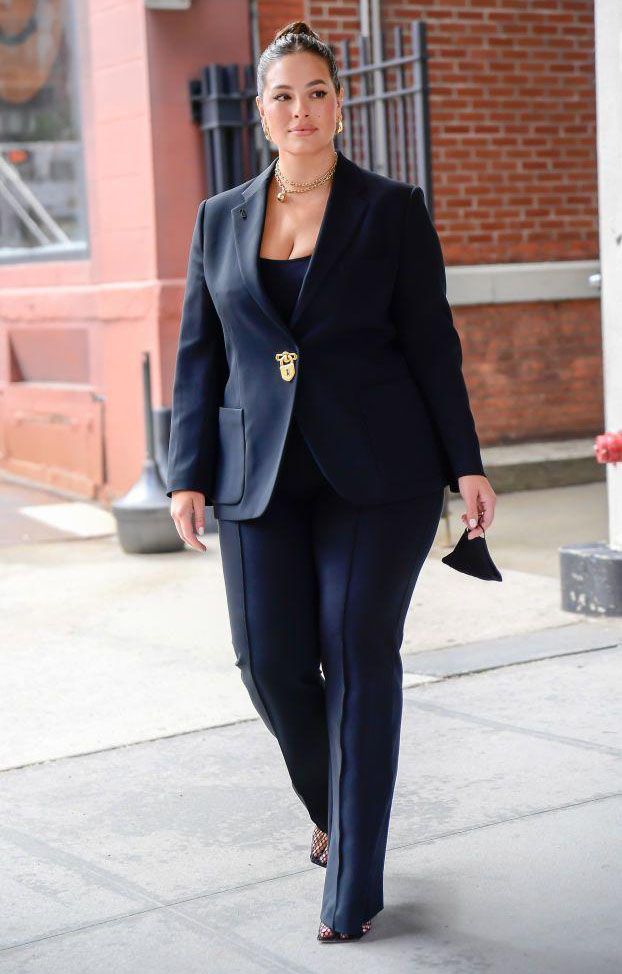 Navy Suit with Leopard Heels for Business or Formal Occasions — Winter Outfits for Curvy Women