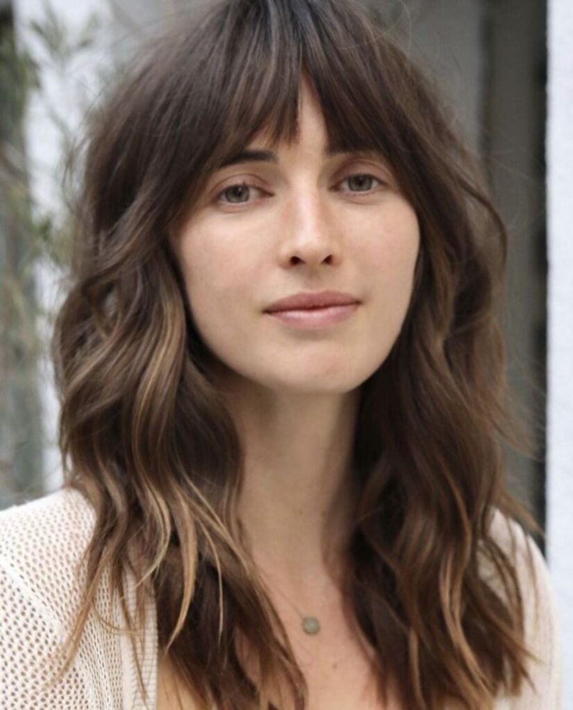 Medium Brown With Blonde Highlights Collarbone Shag With Curtain Bangs — Winter Haircuts for Thick Hair
