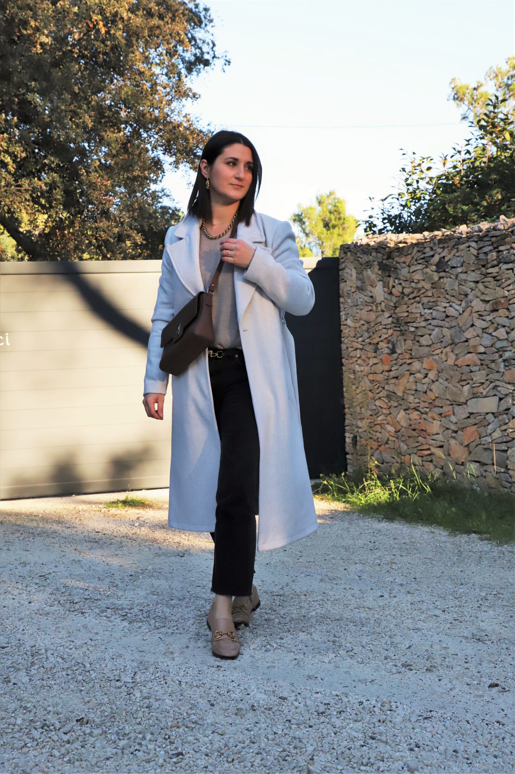 Soft Hues: The Light Blue Trench Coat Look Soft Hues: The Light Blue Trench Coat Look β Fall to Winter Outfits