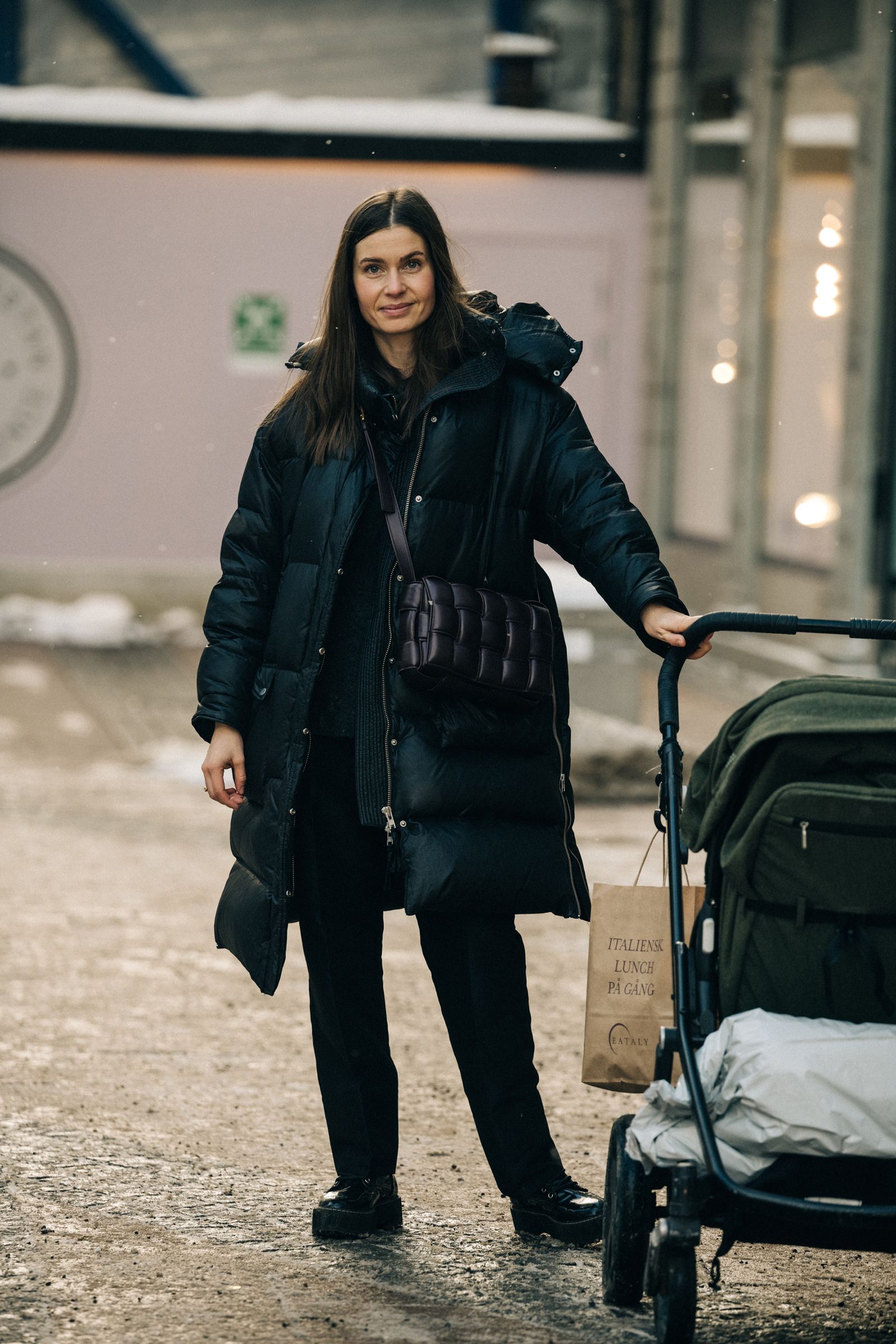Long Black Puffer Coat with Knit Sweater and Loafers Long Black Puffer Coat with Knit Sweater and Loafers β Winter Puffer Jacket Outfits