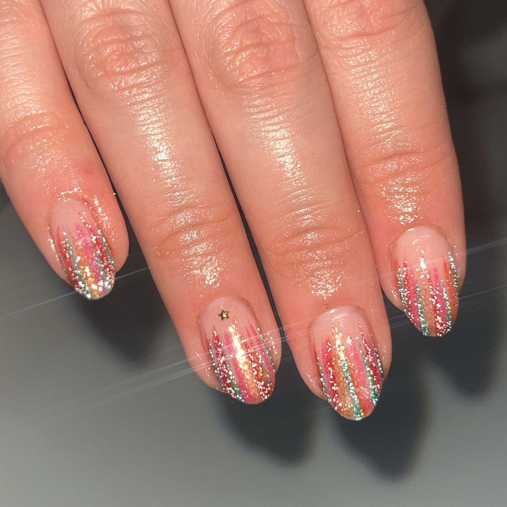 Pale Pink Matte Glitter Stripes — Winter Round Nails