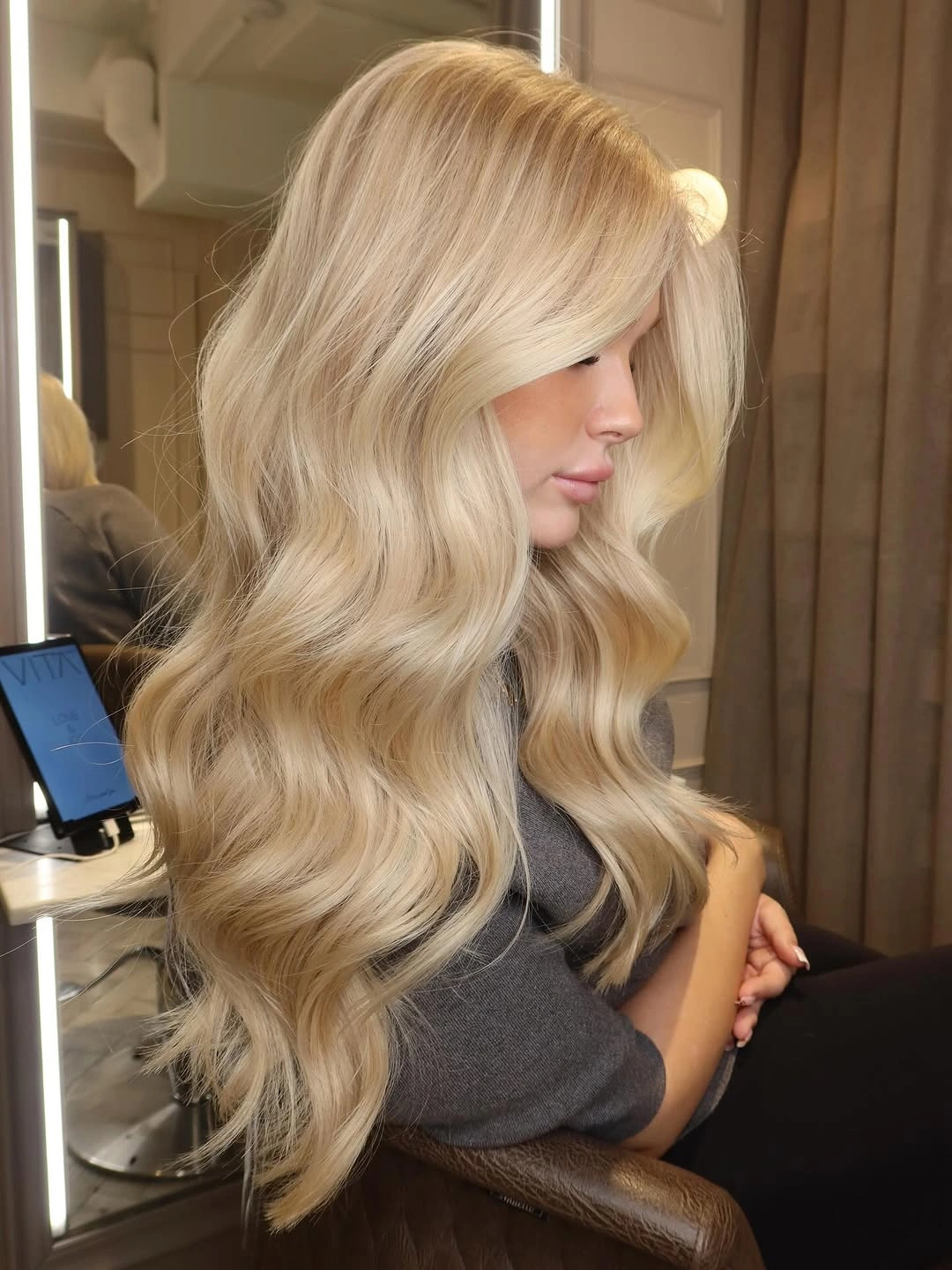 beautiful blonde winter hair color ideas Champagne Blonde with Soft Dimension