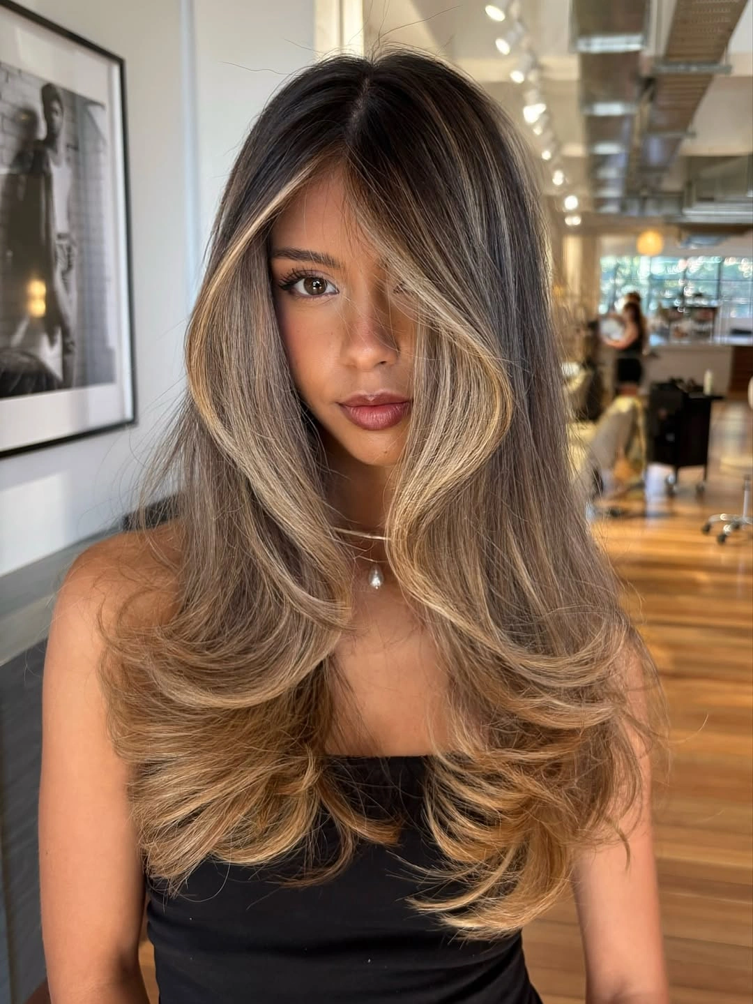 bronde balayage dye Deep Bronde With a Dramatic Money Piece