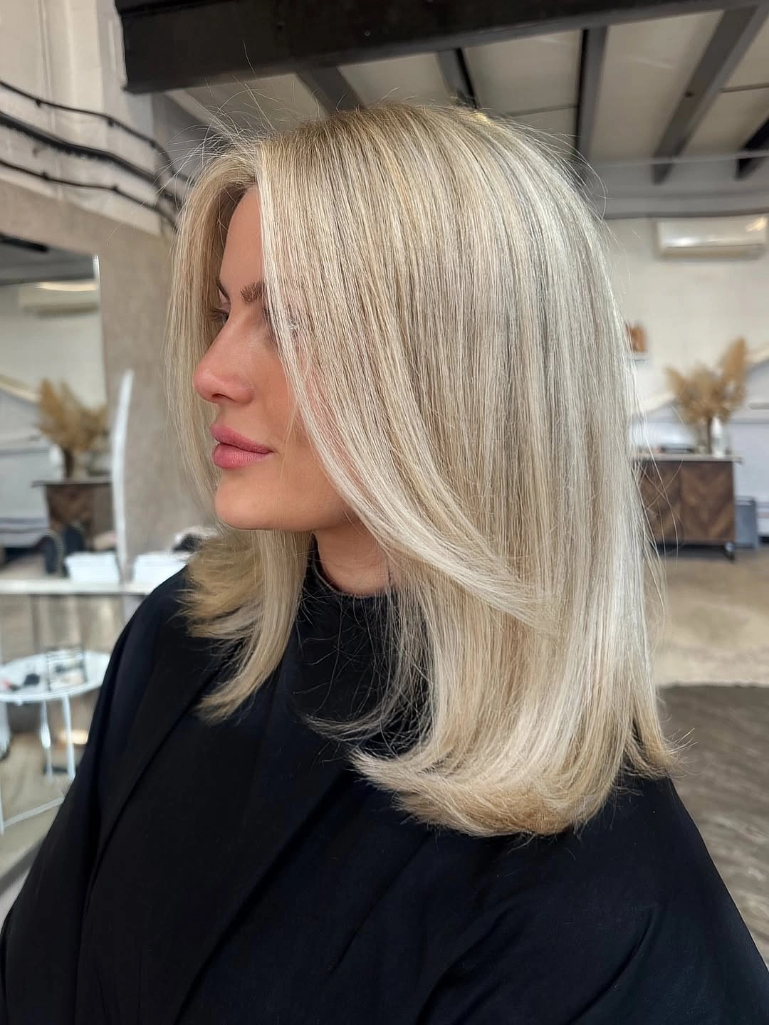 flattering lob haircut - Soft Blonde Lob With Feathered Ends