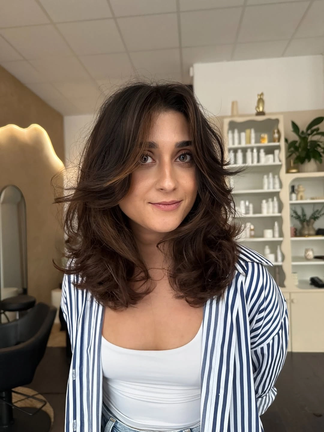 flattering lob haircut - Brunette Lob With Bouncy Layered Waves