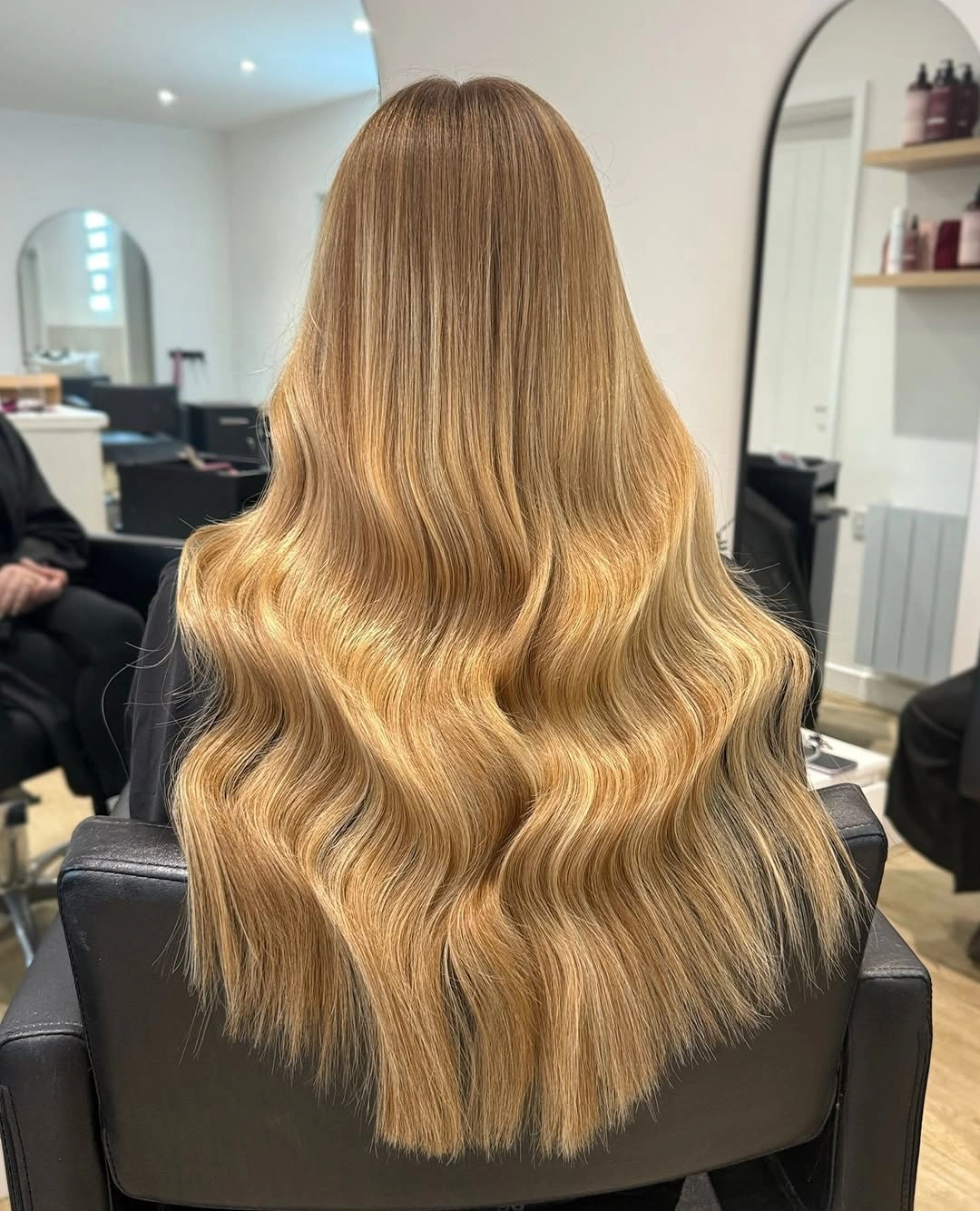 gorgeous november hair colours 2026 - Golden Honey Blonde with Soft Glam Waves