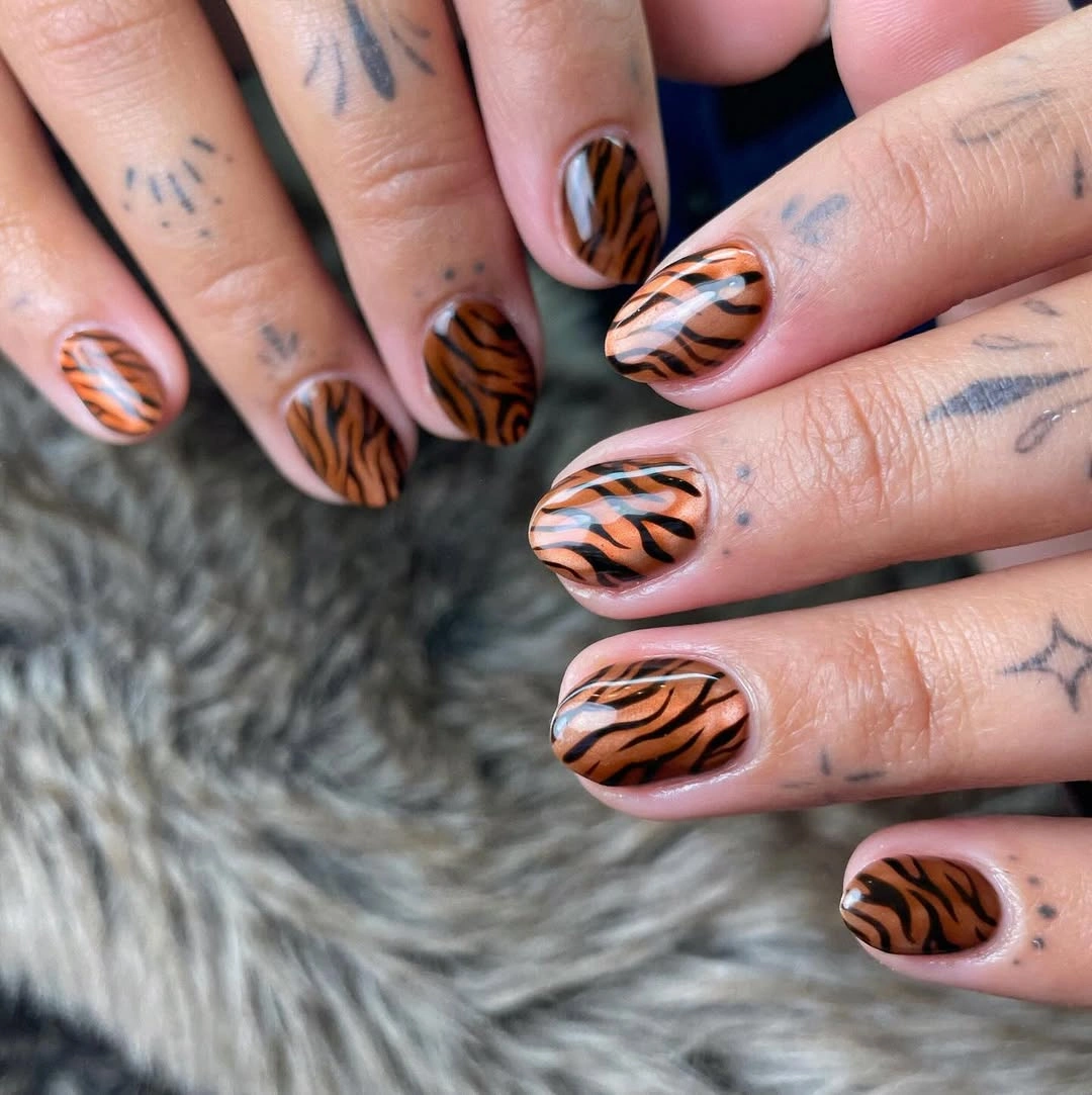 gorgeous short nails 2027 Tiger Stripe Short Nails