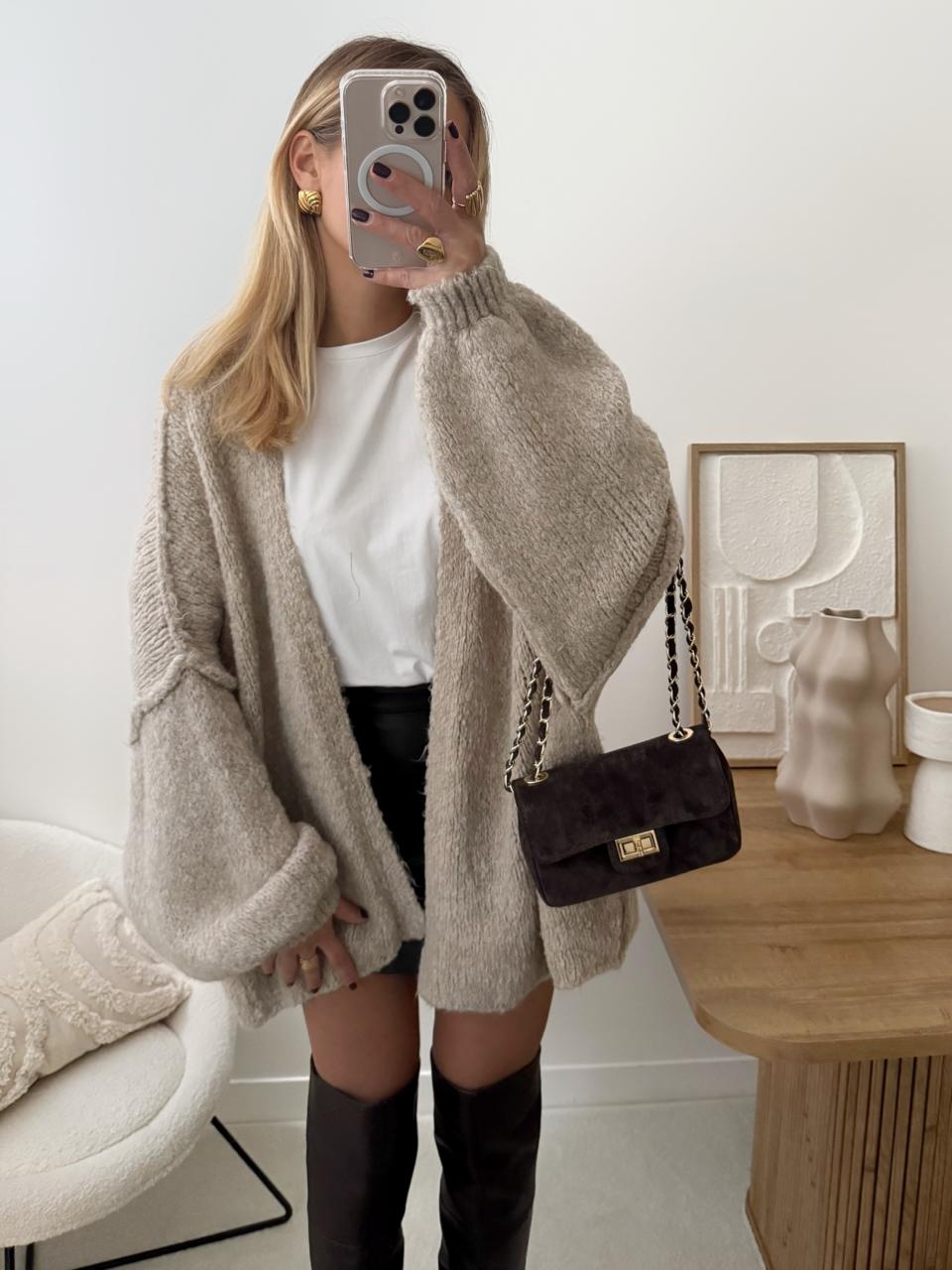 Neutral Layers: Beige Cardigan and Knee-High Boots Neutral Layers: Beige Cardigan and Knee-High Boots β Fall to Winter Outfits